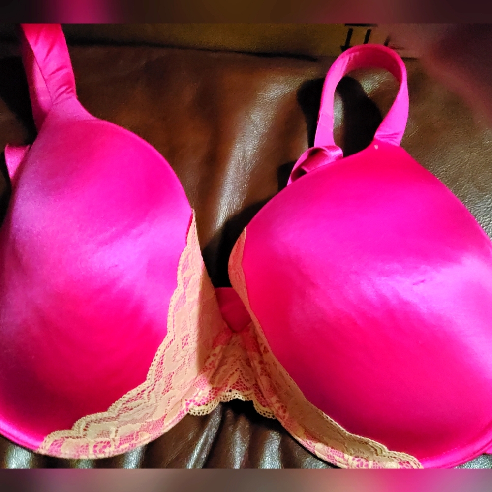 Ladies Underwire Bra by Soma